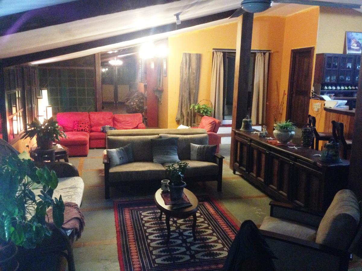 El Risco Hostel: Bed And Breakfast Alto Boquete Exterior photo